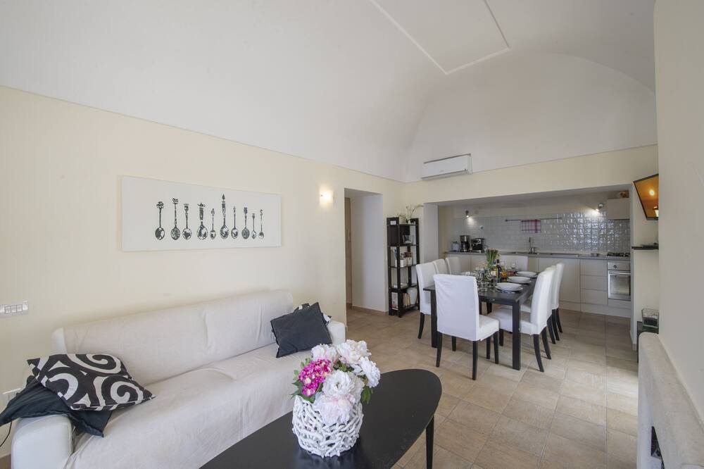 Photo of Livingroom in Pogerola