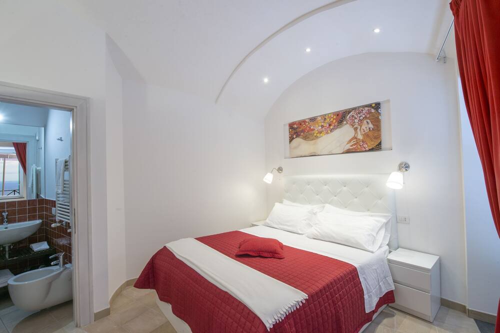 Photo of Bedroom in Pogerola