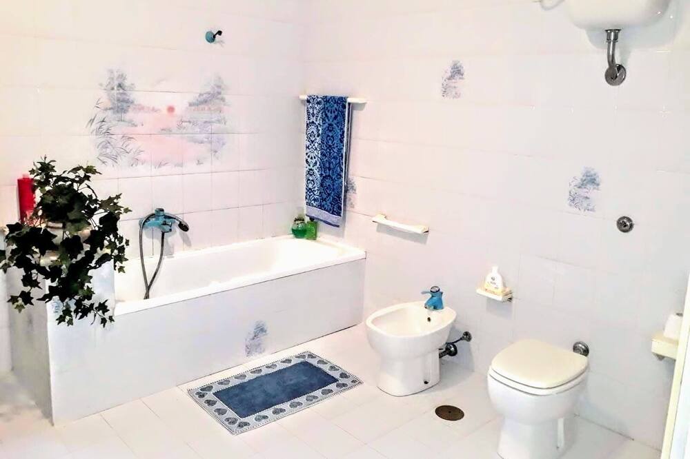 Photo of Bathroom in Leverano
