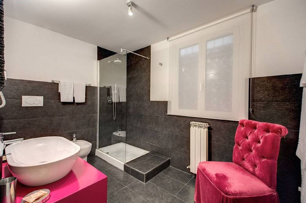 Photo of Bathroom in Sallustiano