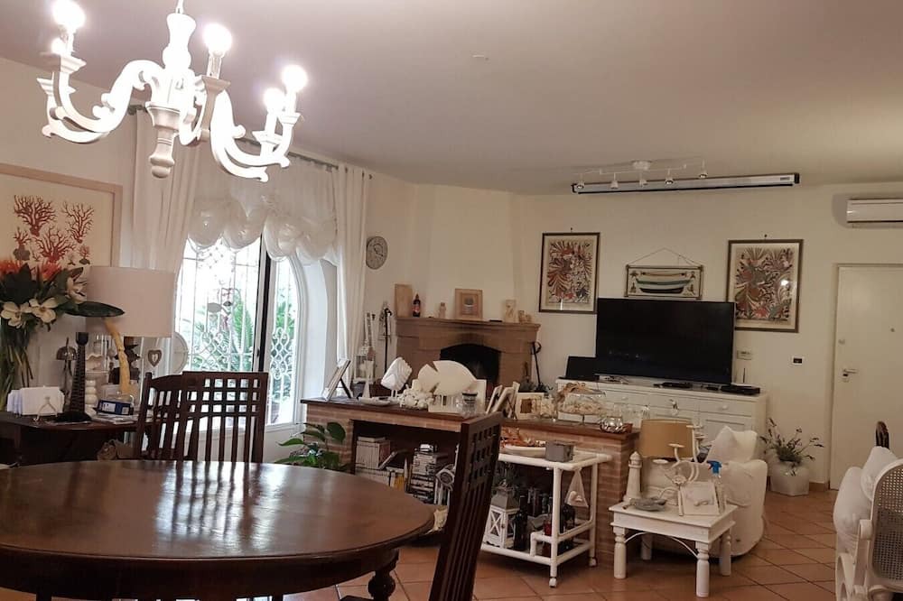 Photo of Livingroom in Sabaudia