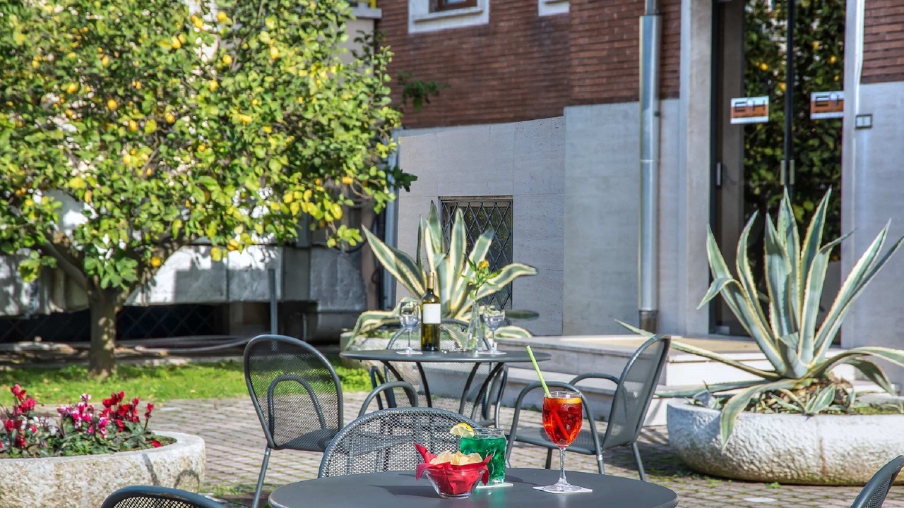 Photo of Outdoor in Aurelio