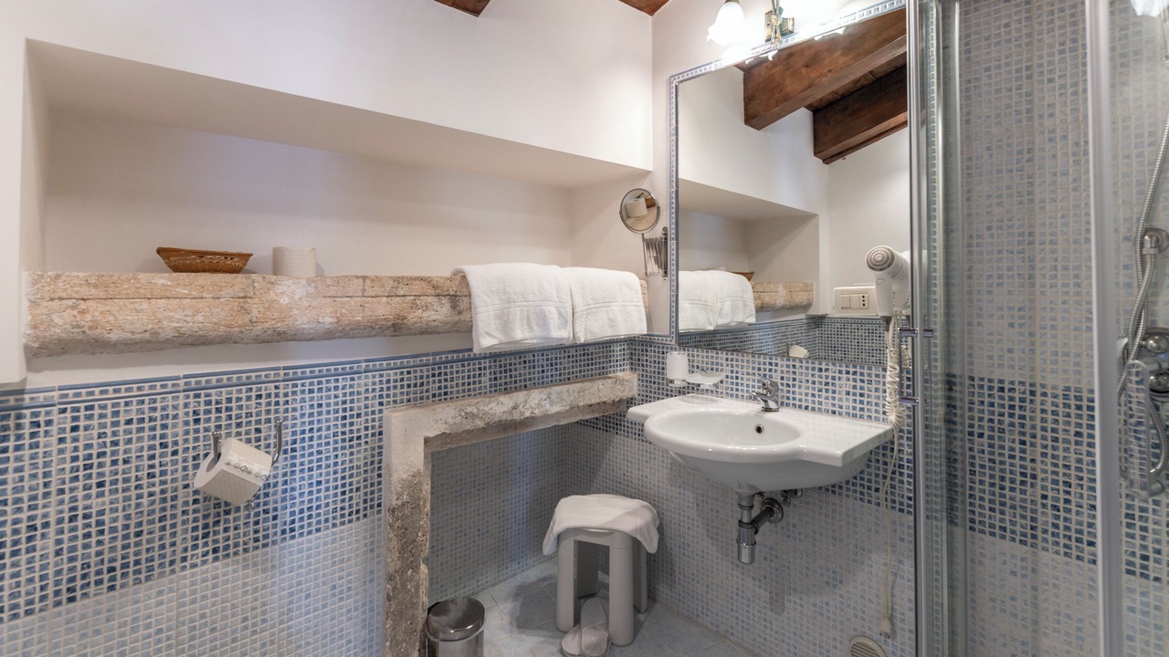 Photo of Bathroom in Ostuni Historic Centre
