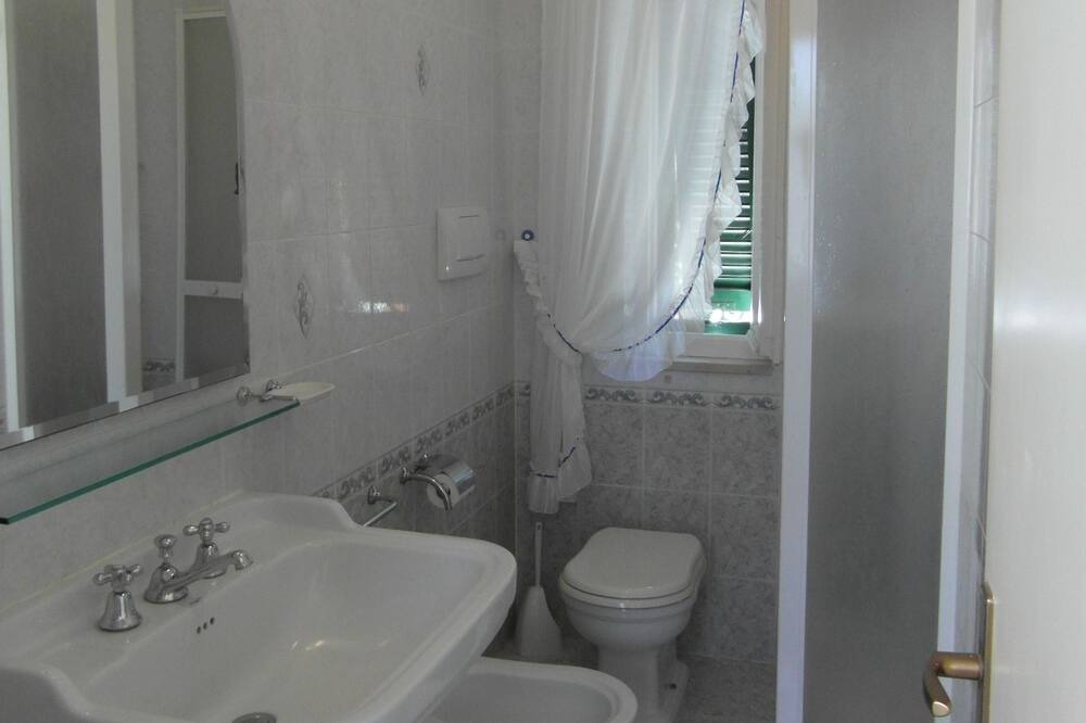 Photo of Bathroom in Lido di Capoliveri