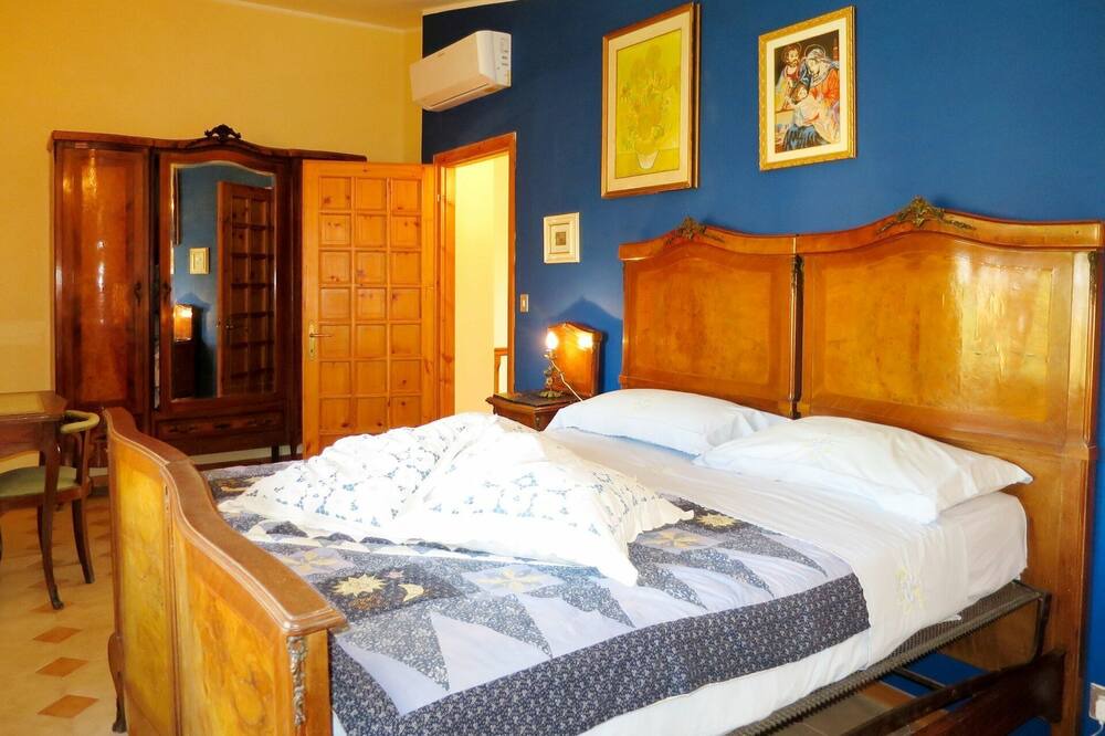 Photo of Bedroom in Marta