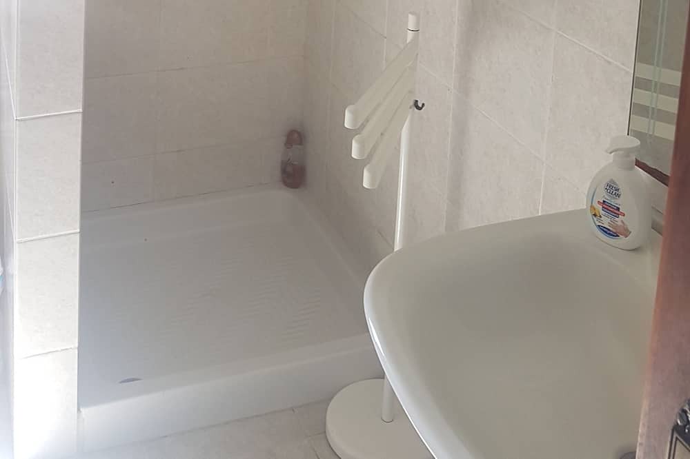 Photo of Bathroom in Latina Lido