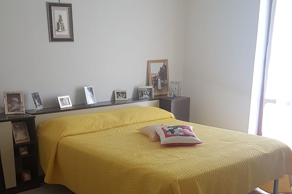 Photo of Bedroom in Latina Lido