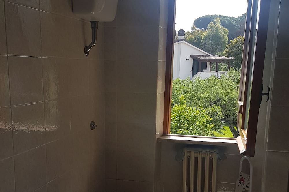 Photo of Bathroom in Latina Lido