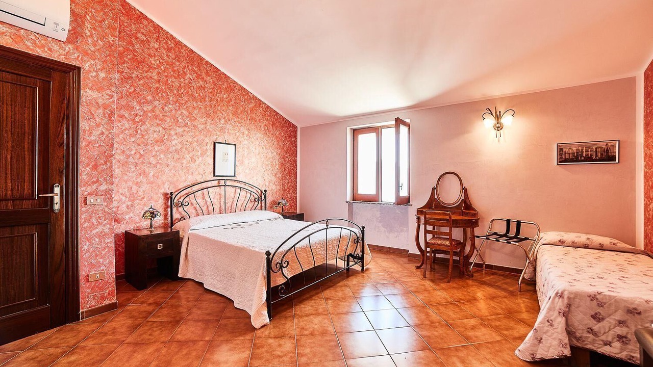 Photo of Bedroom in Scala