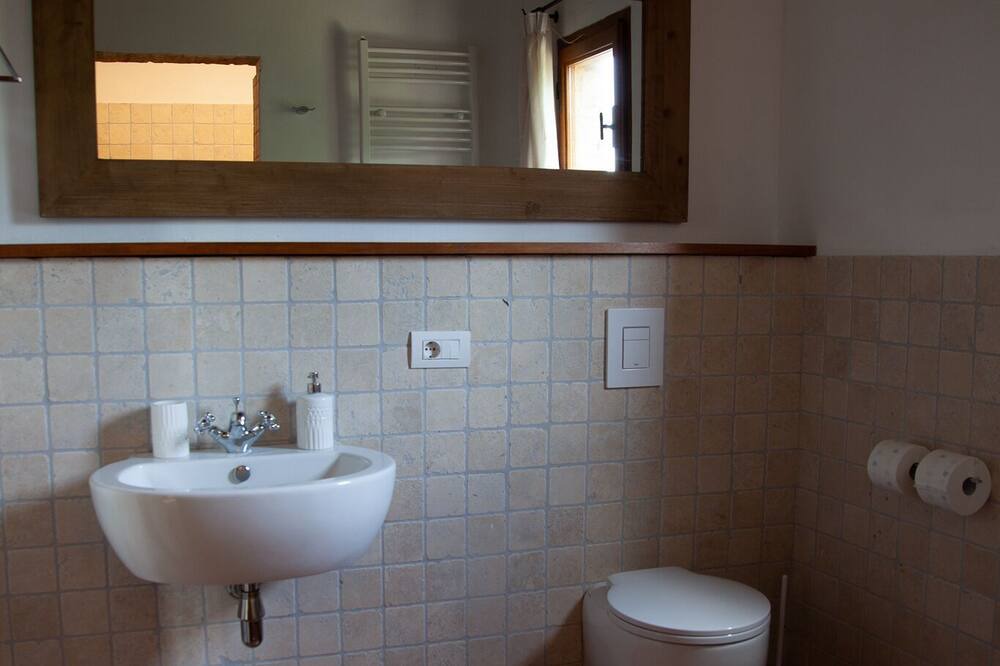 Photo of Bathroom in Scansano