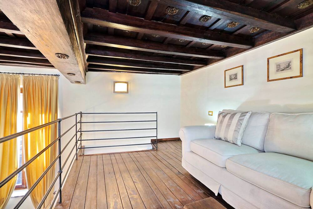 Photo of Livingroom in Rione III Colonna
