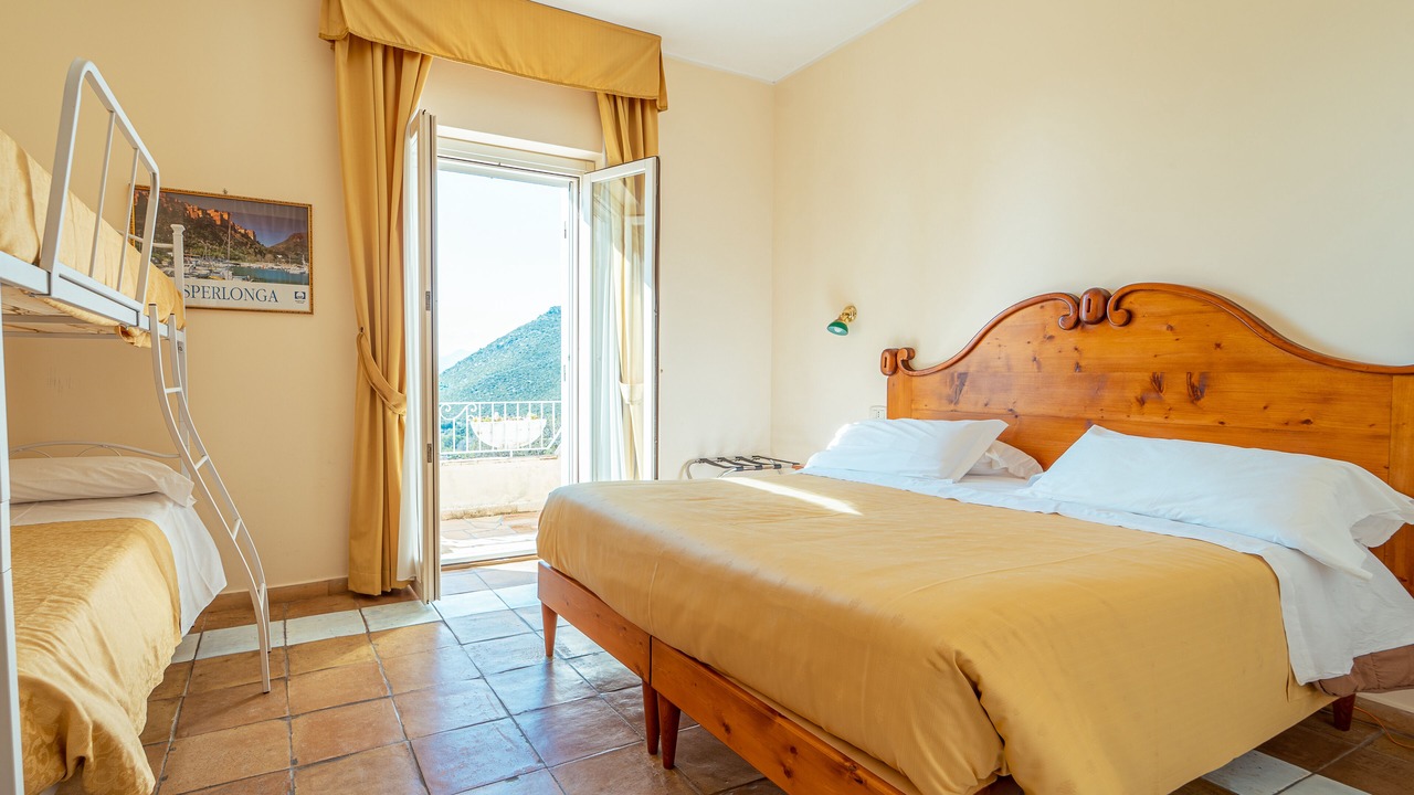 Photo of Bedroom in Sperlonga