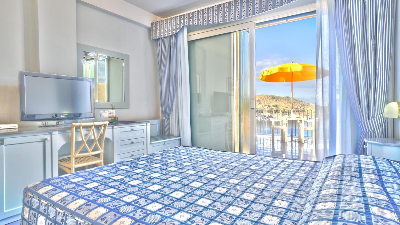 Photo of Bedroom in Palinuro