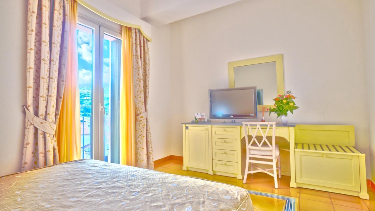 Photo of Bedroom in Palinuro
