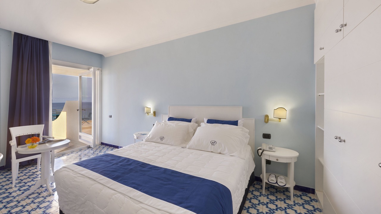 Photo of Bedroom in Palinuro