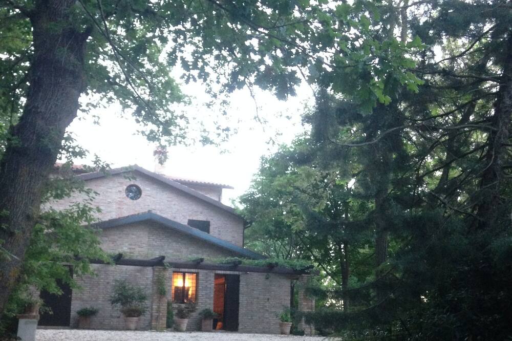 Photo of Outdoor in Barchi