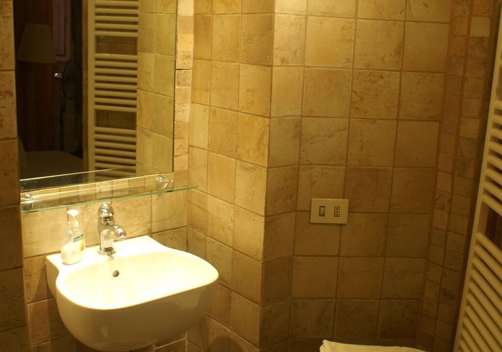 Photo of Bathroom in Zona LIII Tomba di Nerone