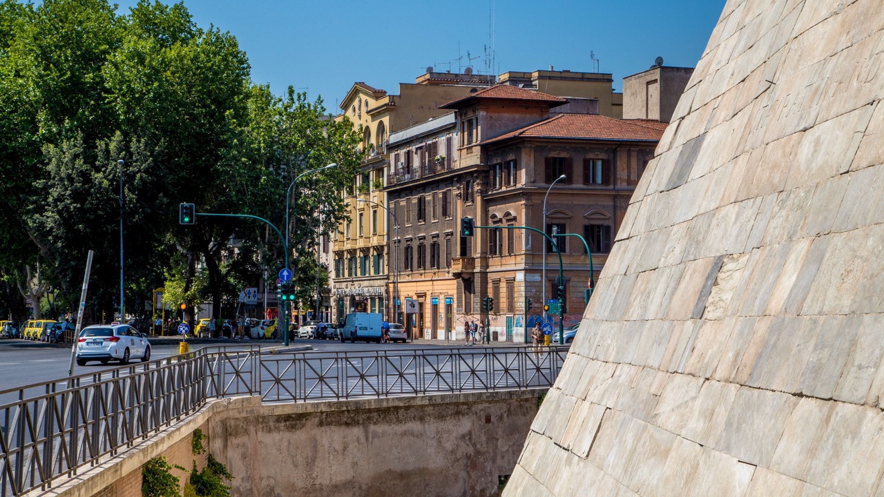 Photo of Others in Aventine