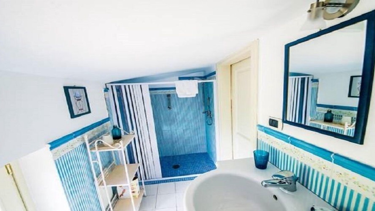 Photo of Bathroom in Palinuro