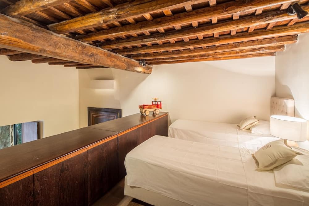 Photo of Bedroom in Rione IX Pigna