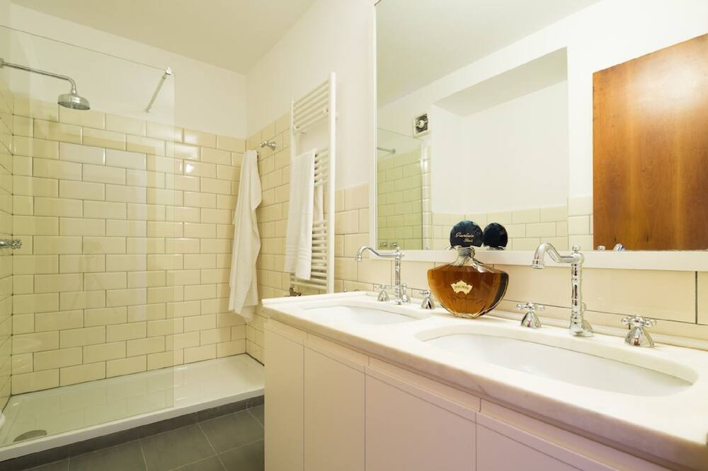 Photo of Bathroom in Rione IX Pigna