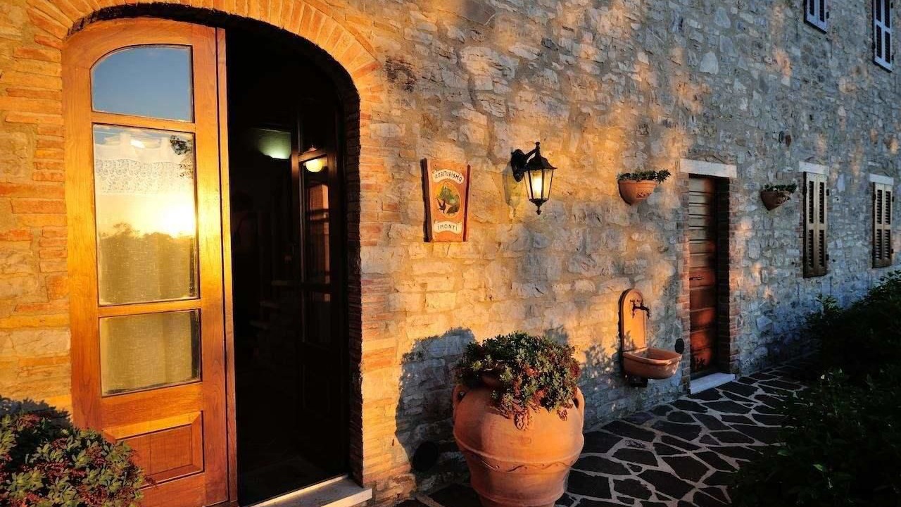 Photo of Outdoor in Semproniano