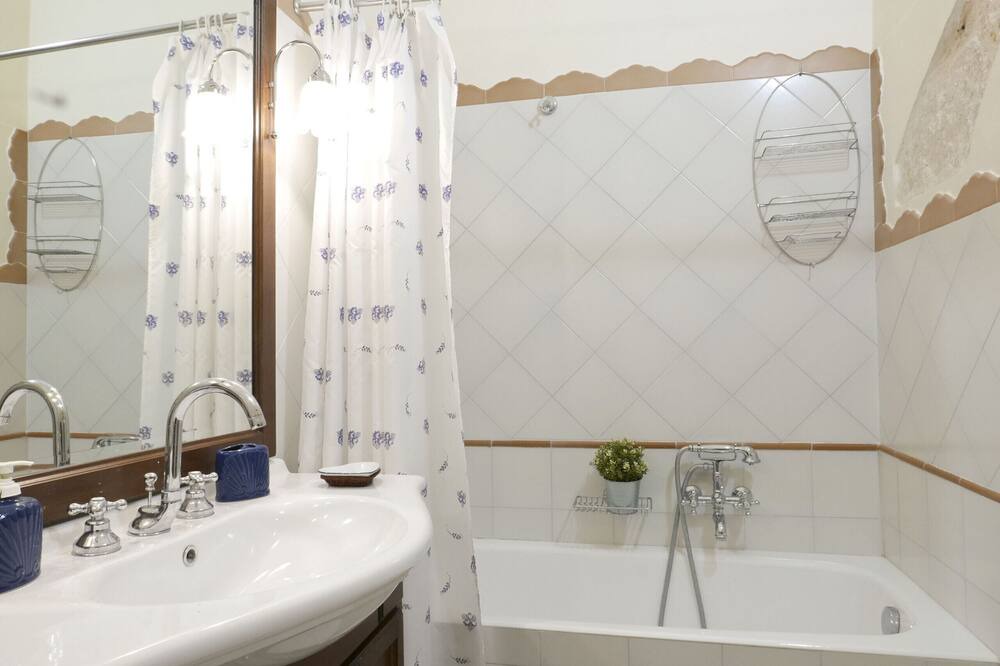 Photo of Bathroom in Ostuni