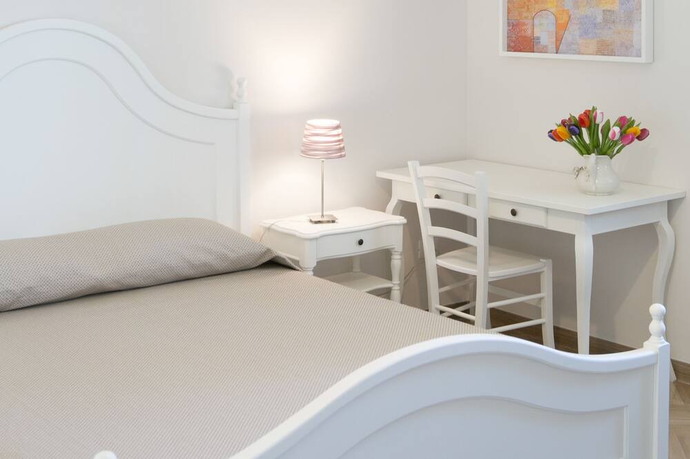 Photo of Bedroom in Trani