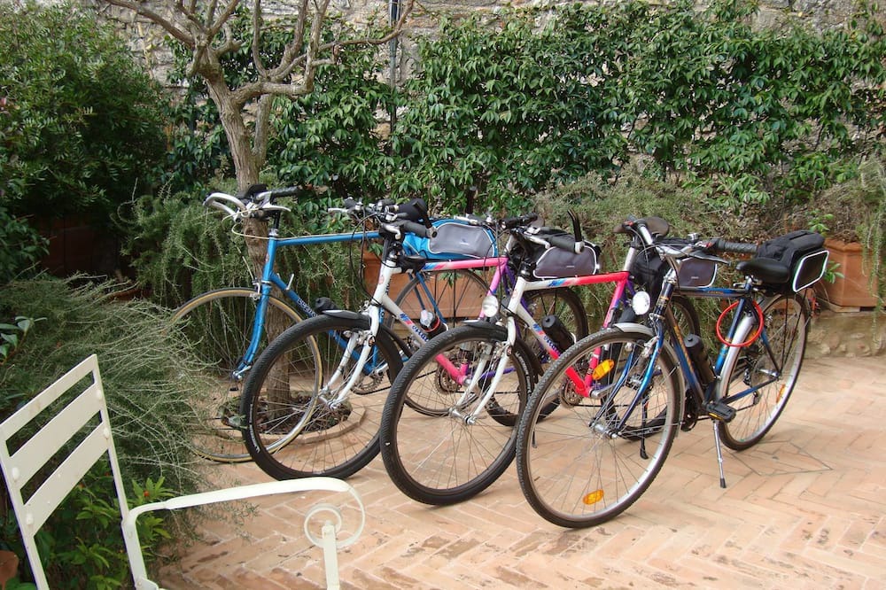 Photo of Outdoor in Semproniano