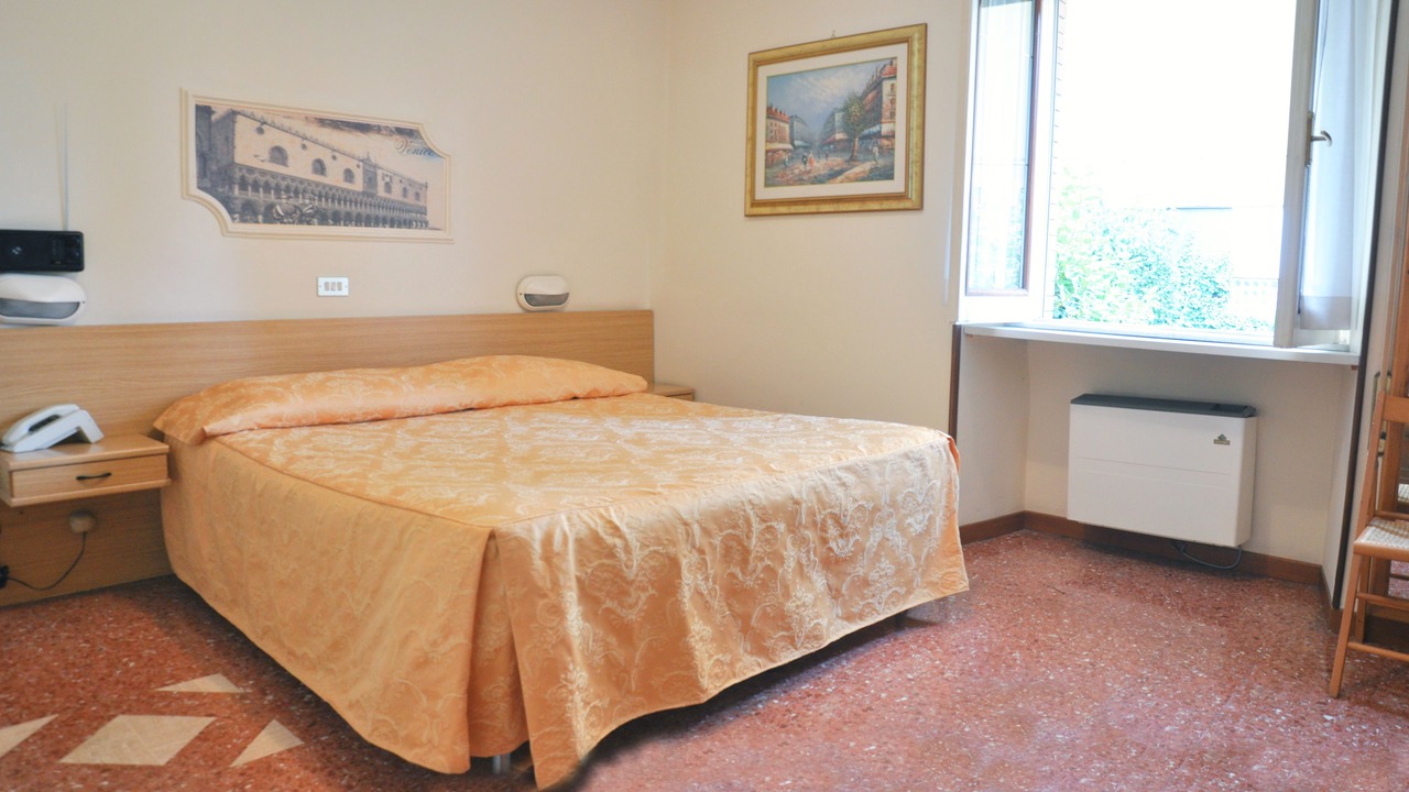 Photo of Bedroom in Fiuggi