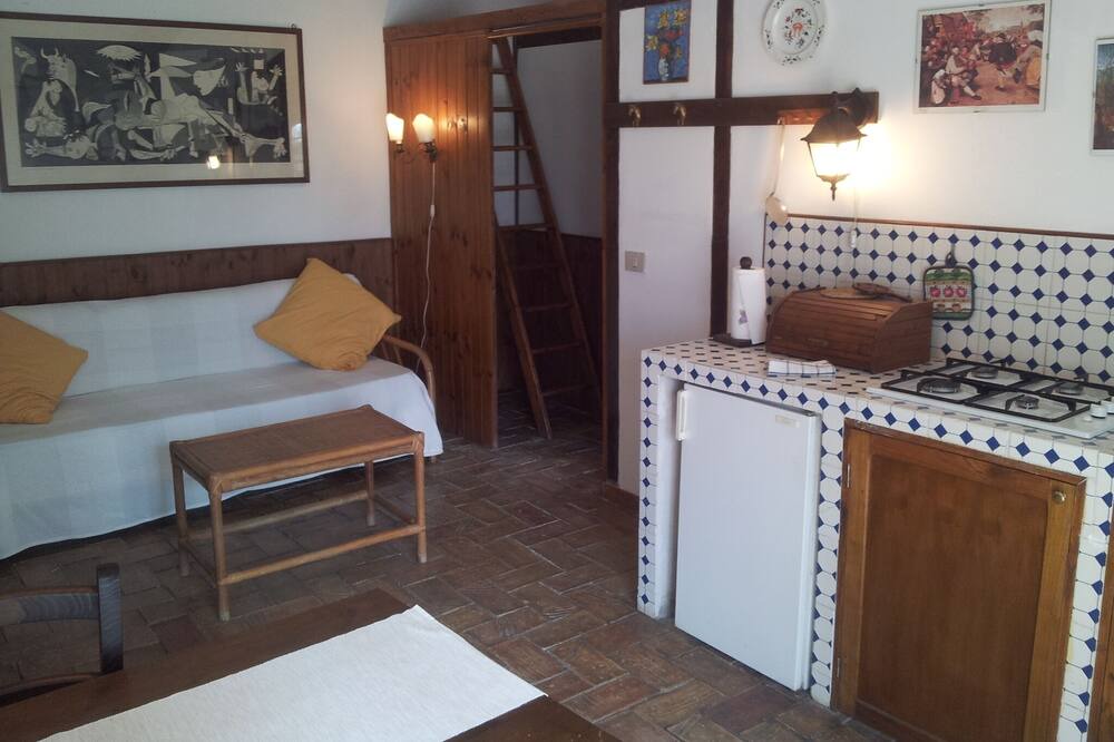 Photo of Livingroom in Amelia