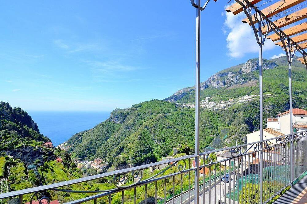 Photo of Patio Balcony in Pontone
