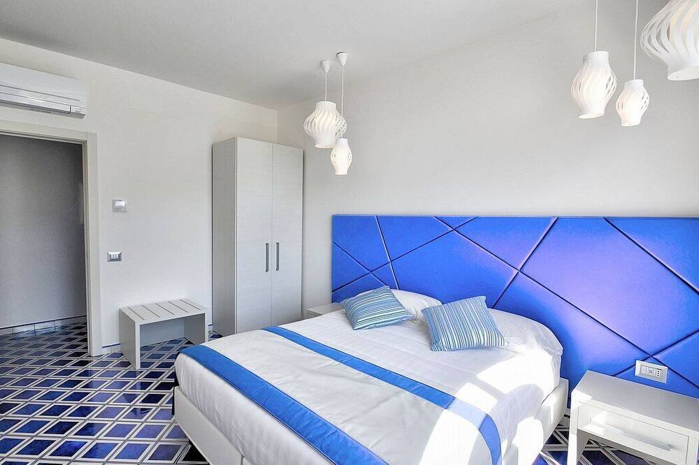 Photo of Bedroom in Pontone