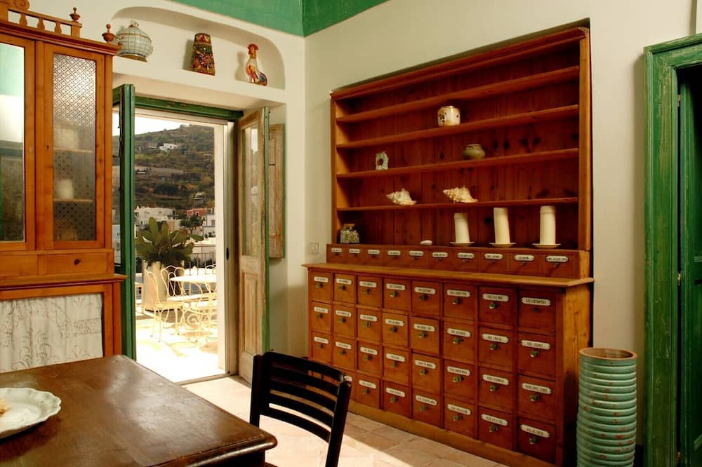 Photo of Livingroom in Ponza