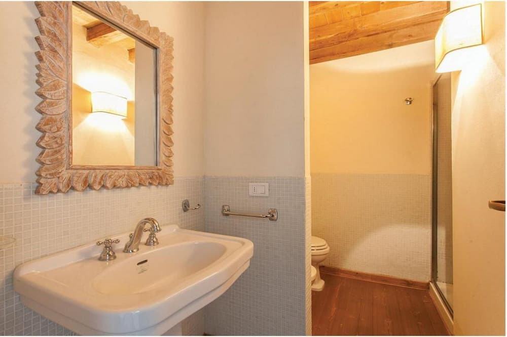 Photo of Bathroom in Valentano