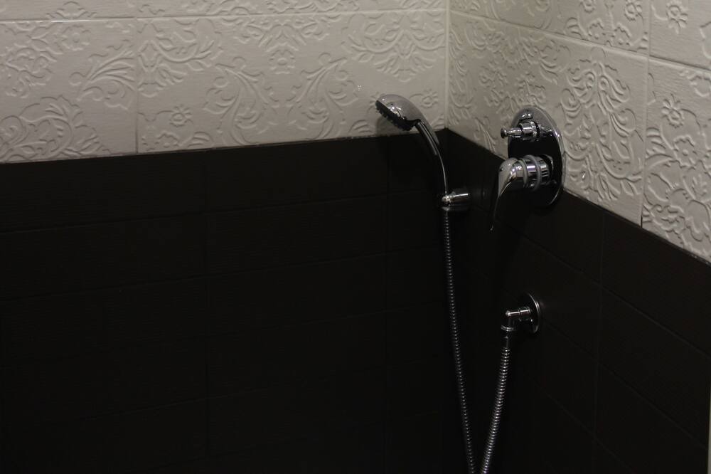 Photo of Bathroom in Aventine