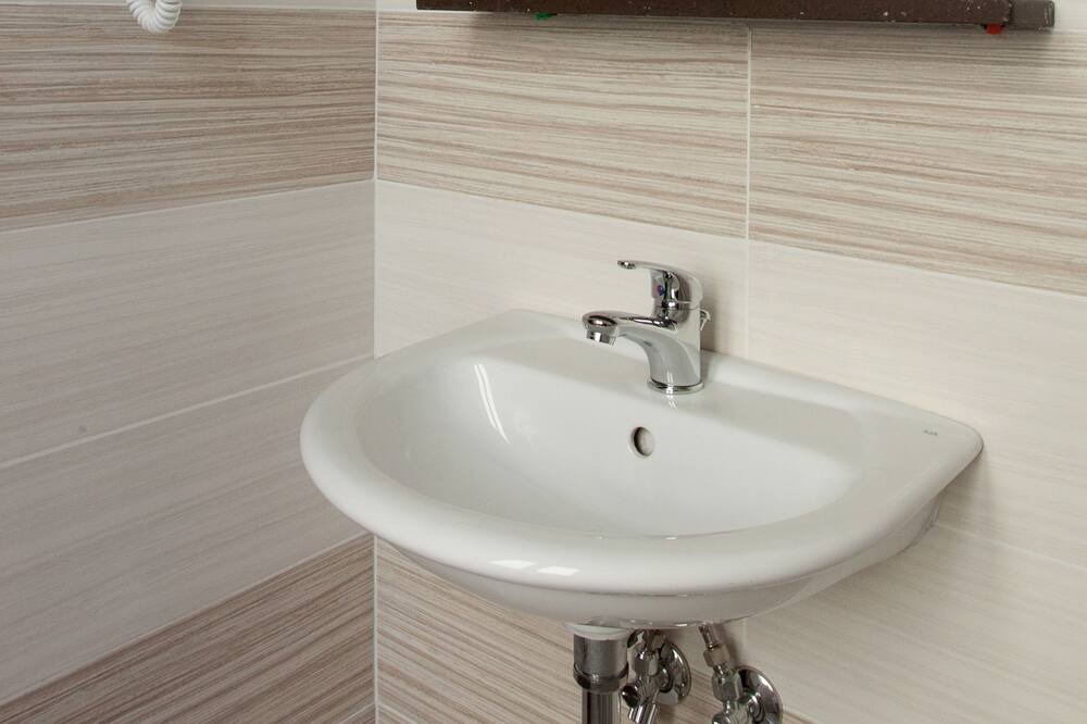 Photo of Bathroom in Aventine