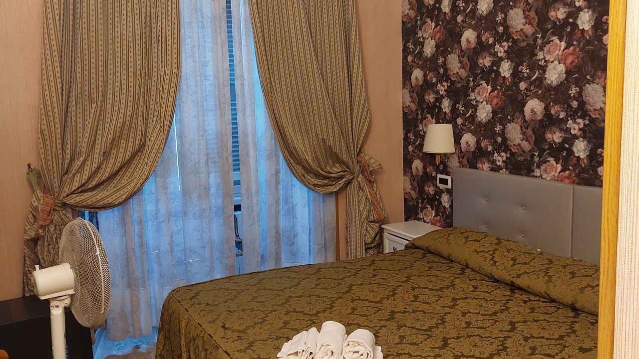 Photo of Bedroom in Rome City Centre