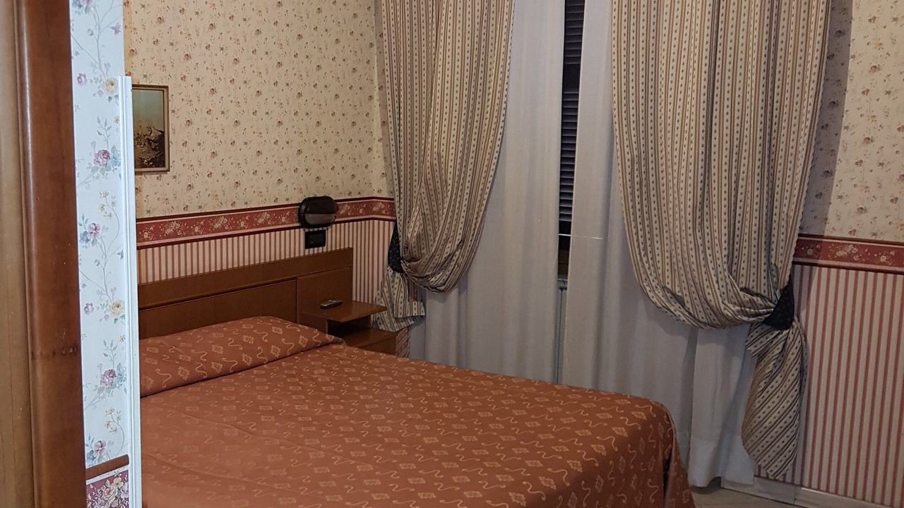 Photo of Bedroom in Rome City Centre