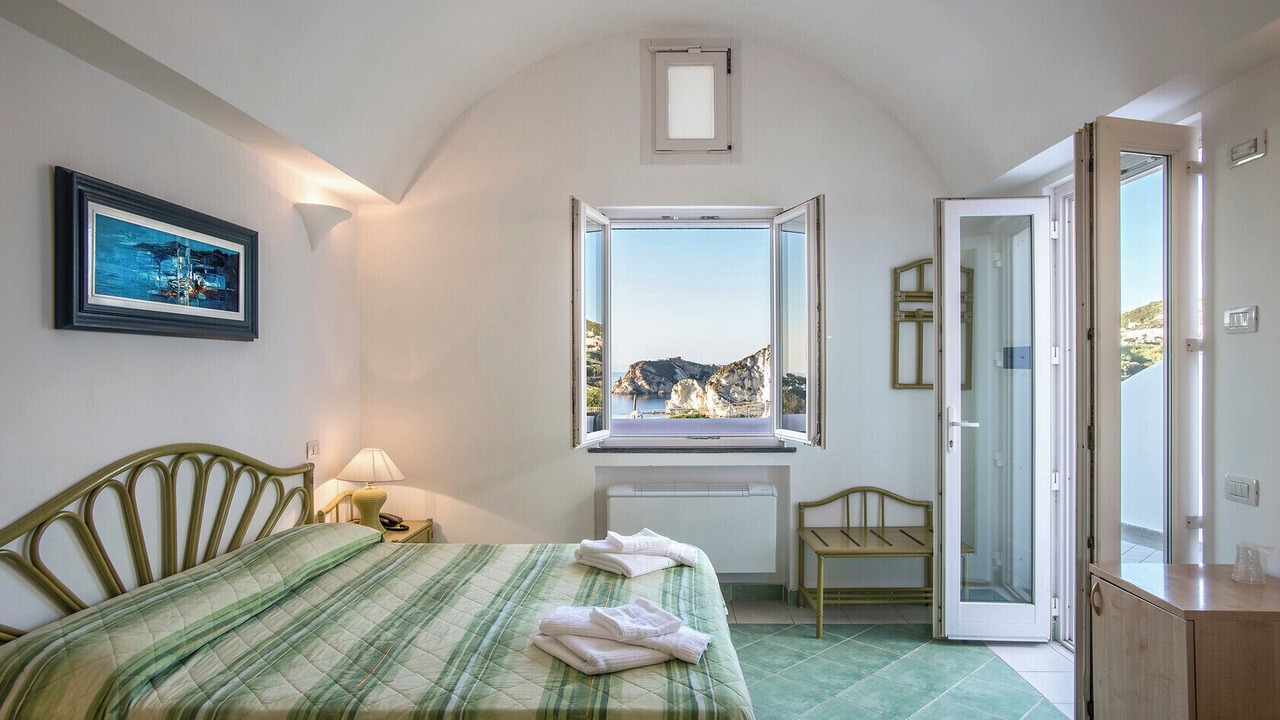 Photo of Bedroom in Le Forna