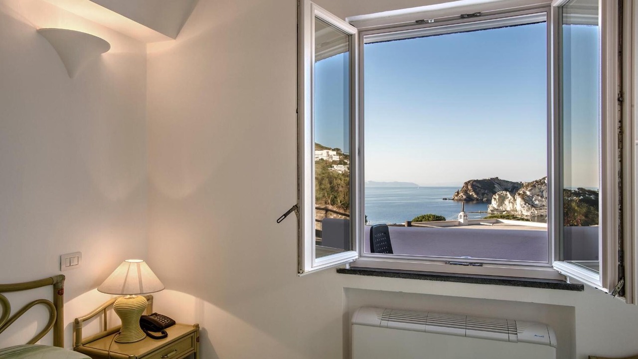 Photo of Bedroom in Le Forna
