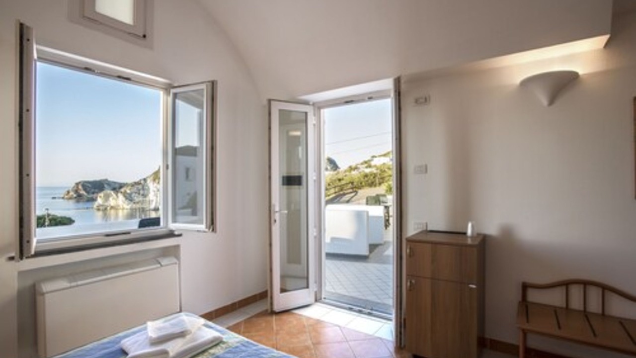 Photo of Bedroom in Le Forna