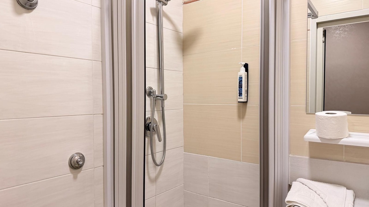 Photo of Bathroom in Rome City Centre
