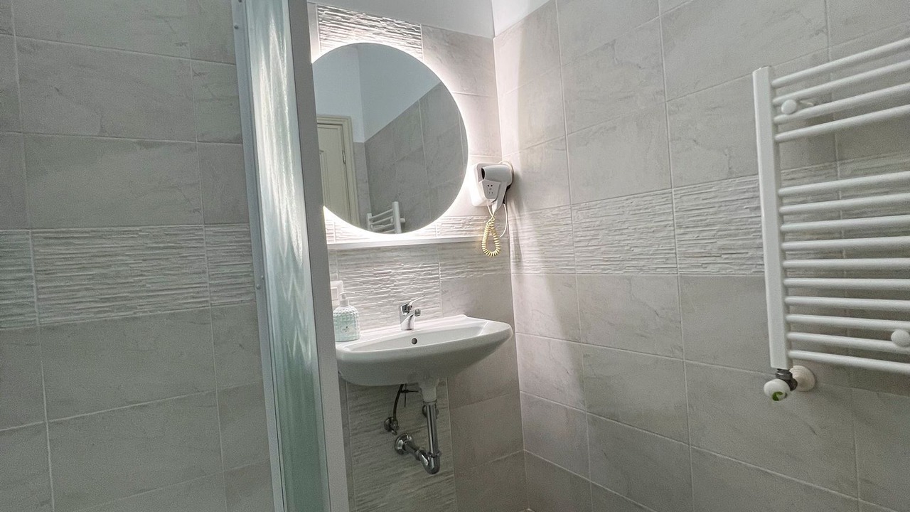 Photo of Bathroom in Quartiere XXXIII Lido di Ostia Ponente