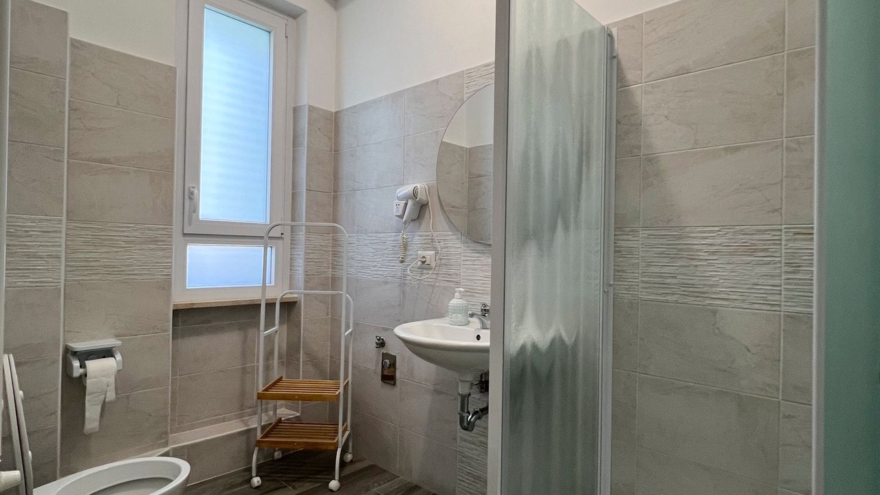 Photo of Bathroom in Quartiere XXXIII Lido di Ostia Ponente