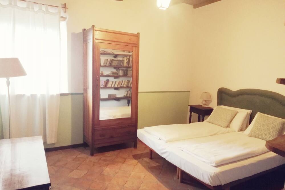 Photo of Bedroom in Tragliata