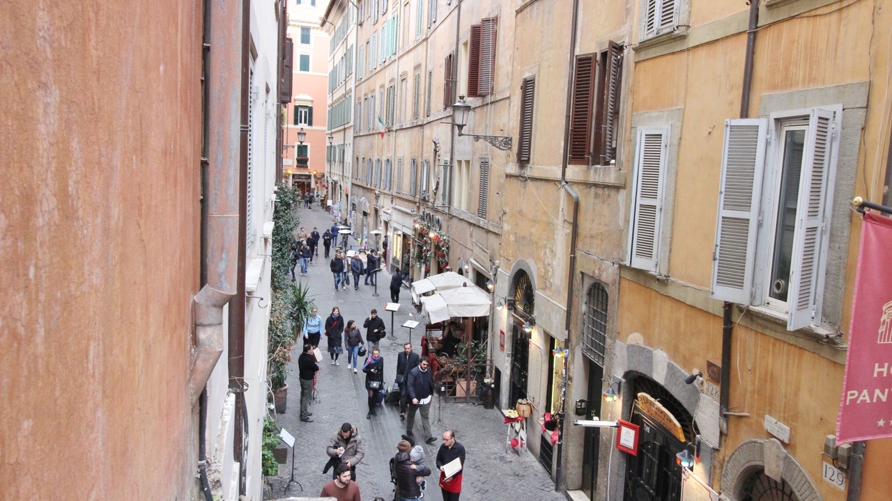 Photo of Bedroom in Rome City Centre