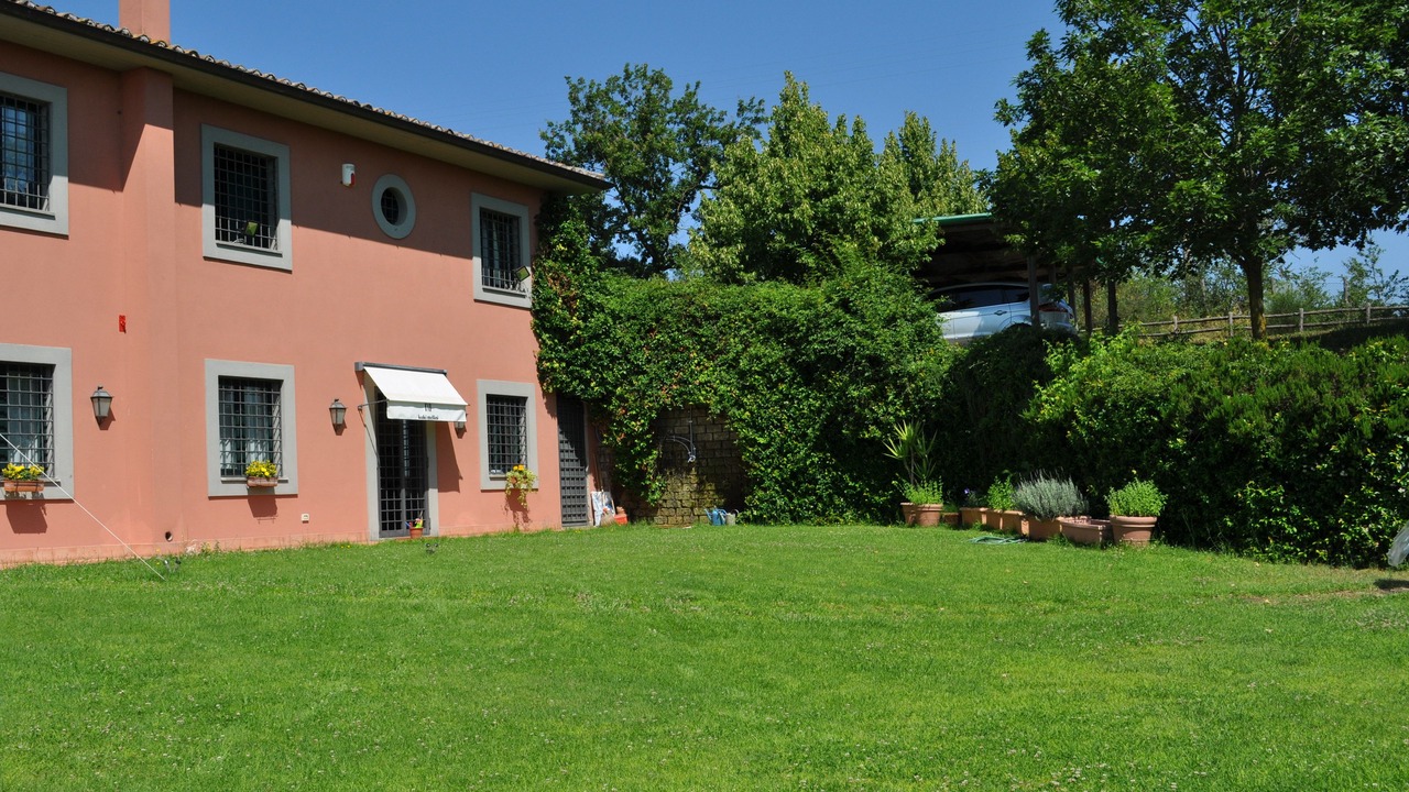 Photo of Outdoor in Nepi