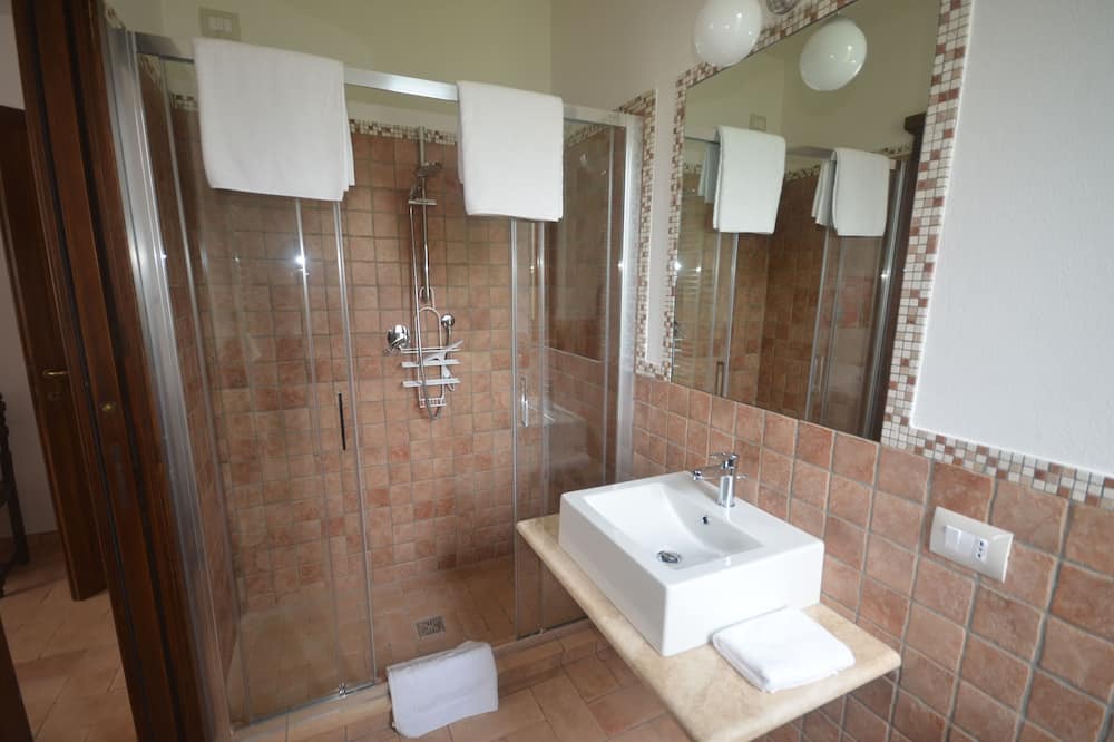Photo of Bathroom in Todi