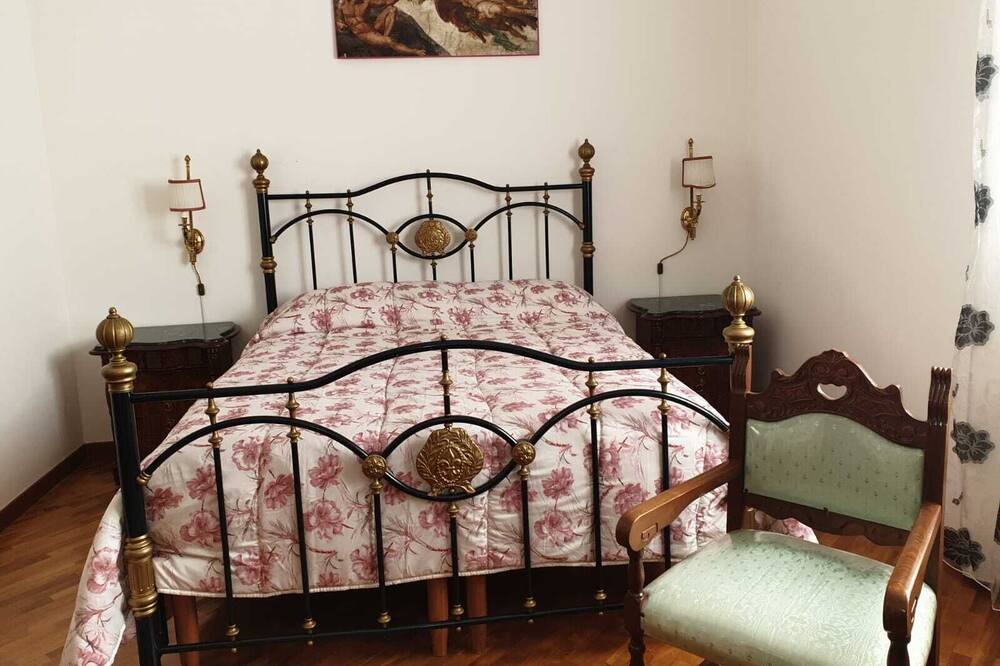 Photo of Bedroom in Trani